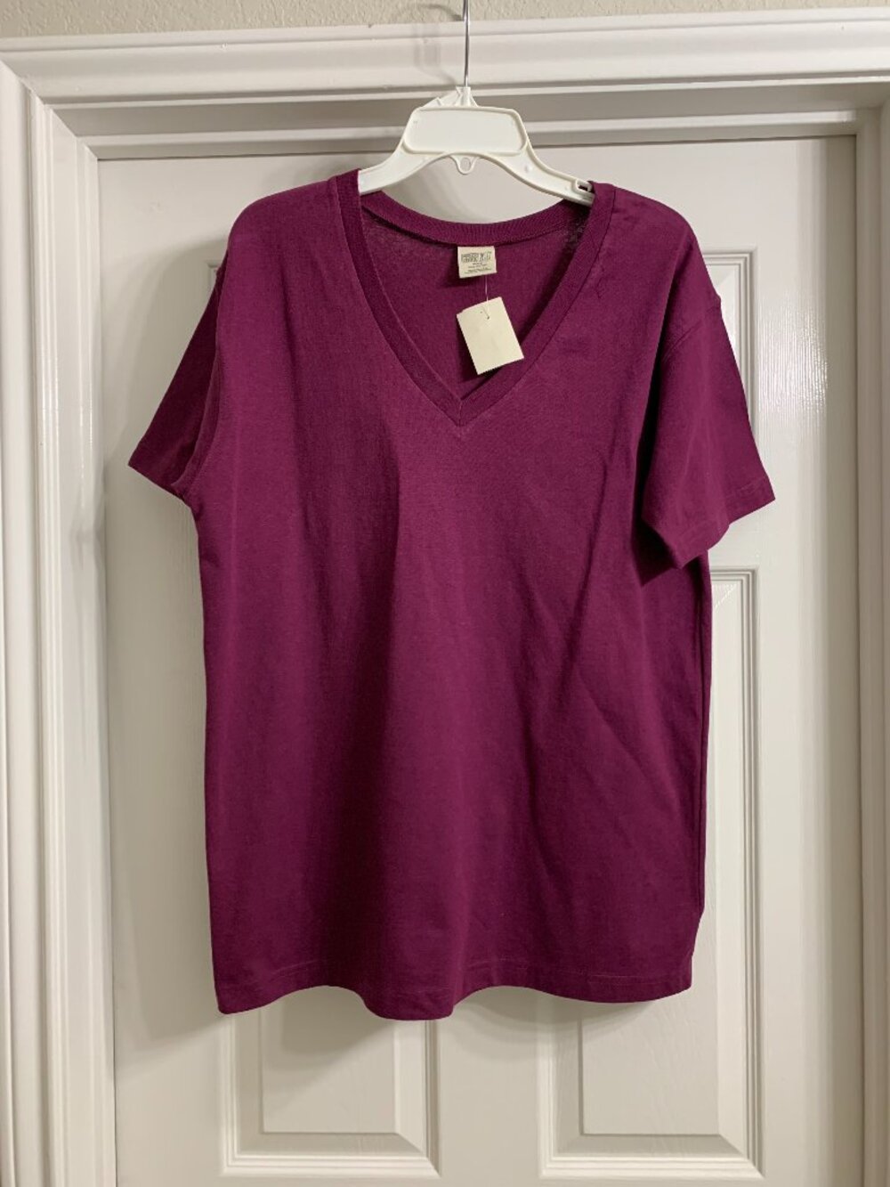 Cheetah Brand Women's Boysenberry Color T-Shirt, Size Small (NWT)